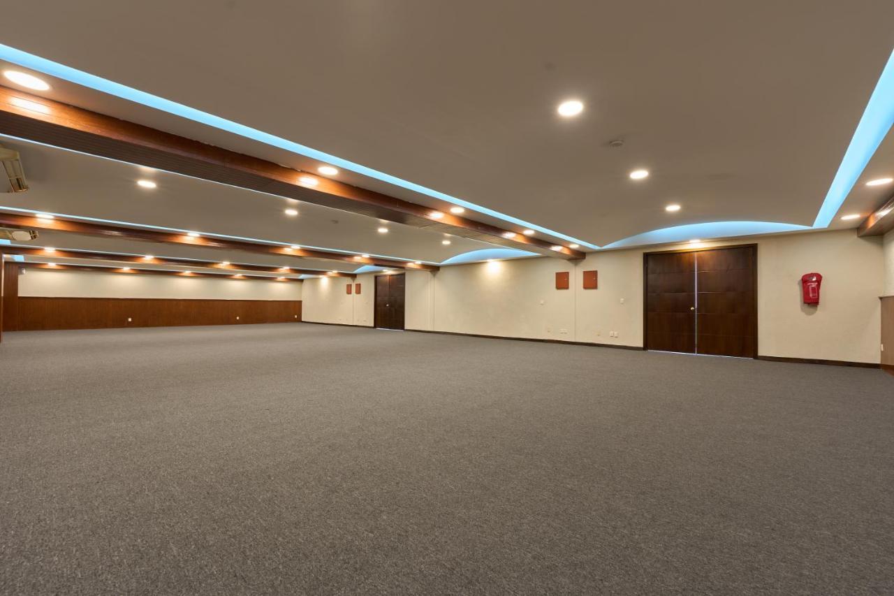 Business Class Hotel